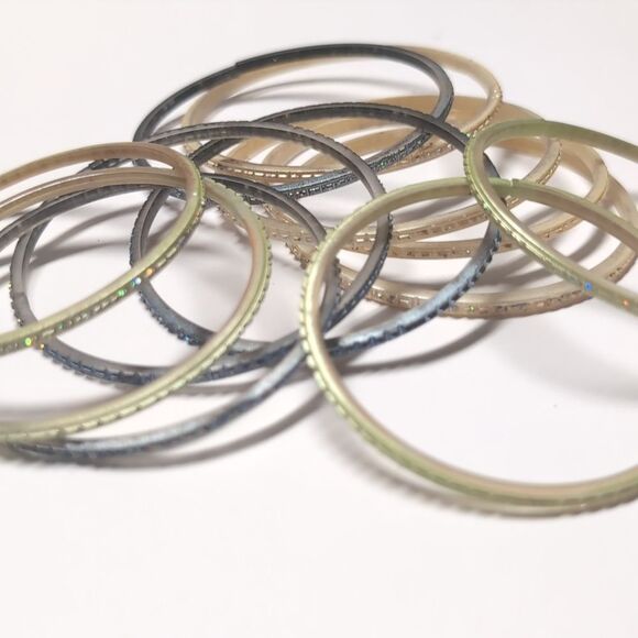 Set of 12 Green Blue and Cream Bangle Bracelets - Picture 4 of 4